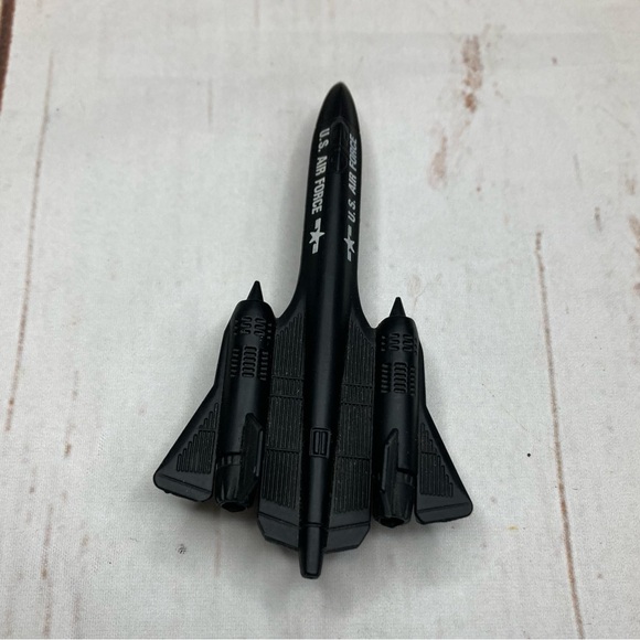 Die-Cast 106-A US Air Force Black Bird Lockheer SR-71 Pencil Sharpener - Picture 3 of 9